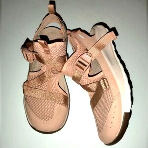 Chaco (Size 10) Rose Pink & Metallic Adjustable Strap Outdoor Athletic Sandals